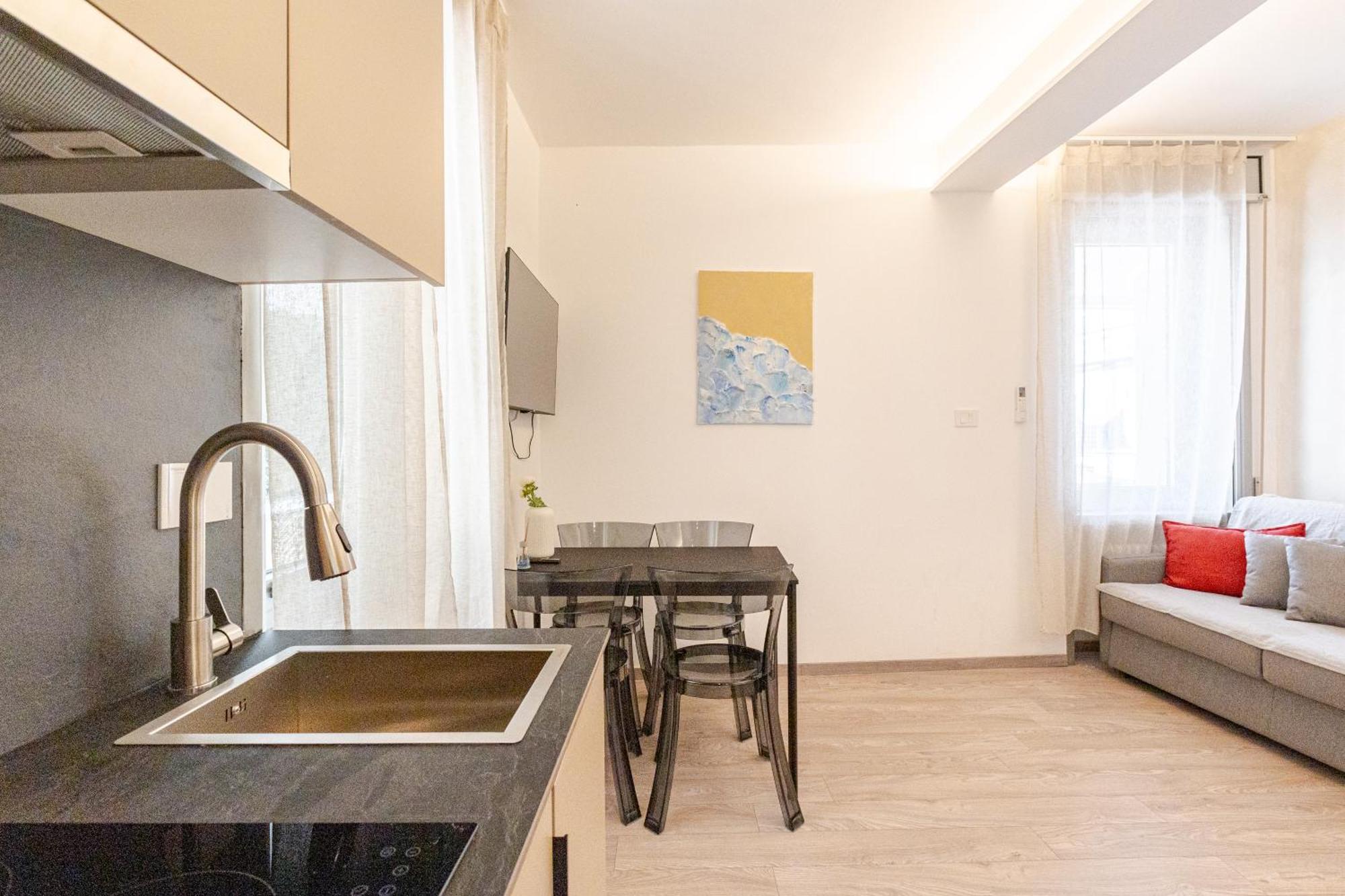 Teatro Romano Suites - Isabella Триест Экстерьер фото